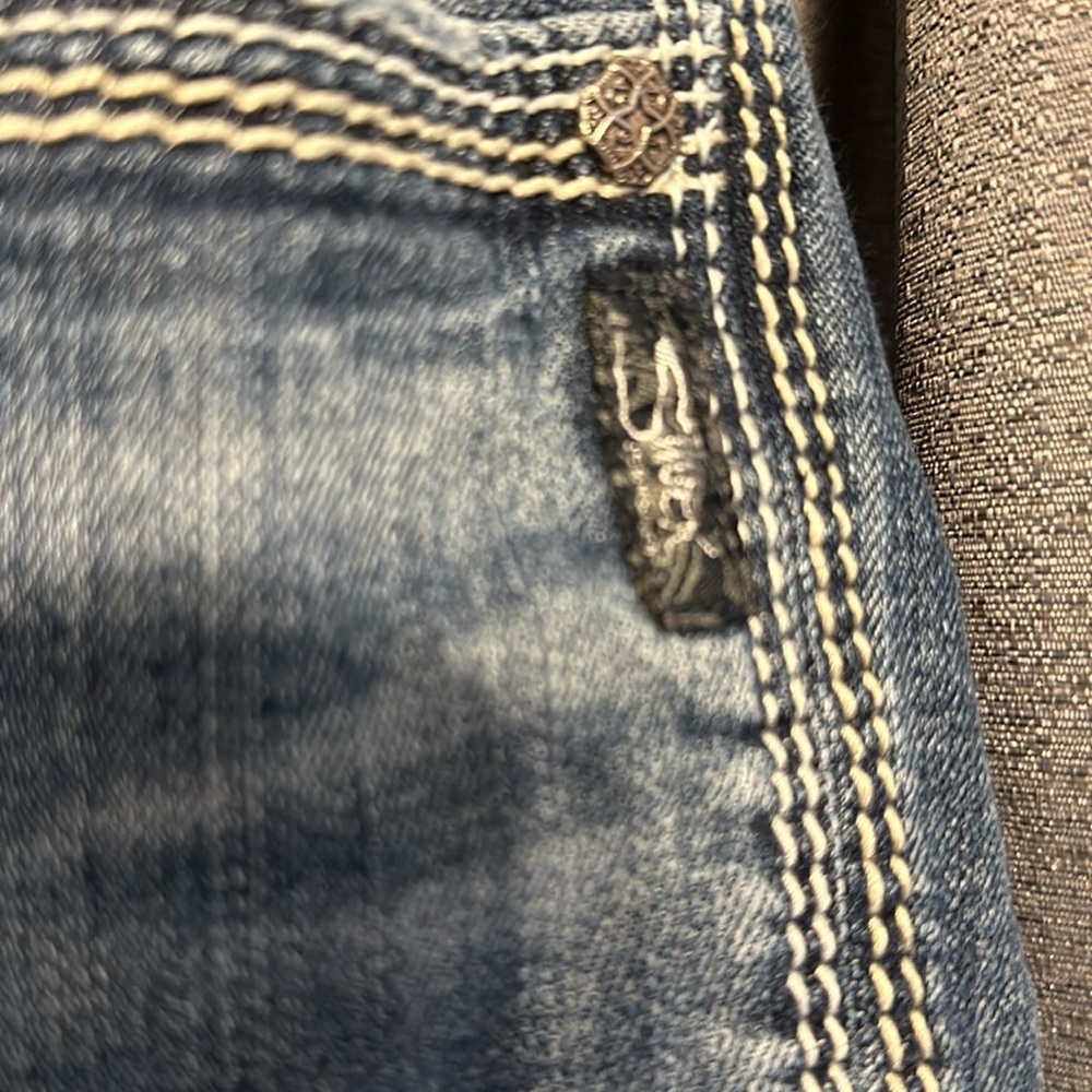 Sliver seven Jean short​ - Picture 4 of 6